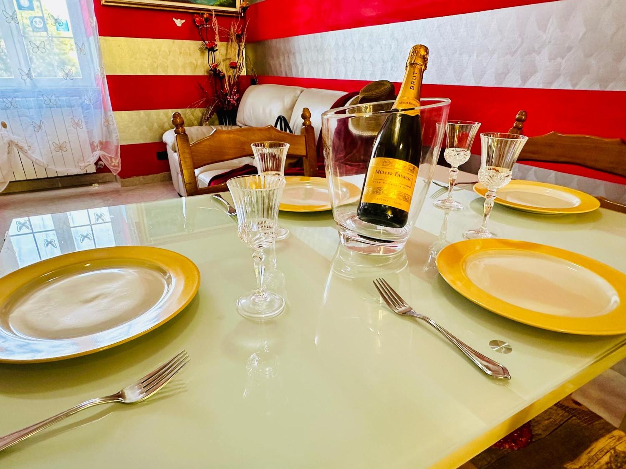 The Comfort Apartment Специя Экстерьер фото
