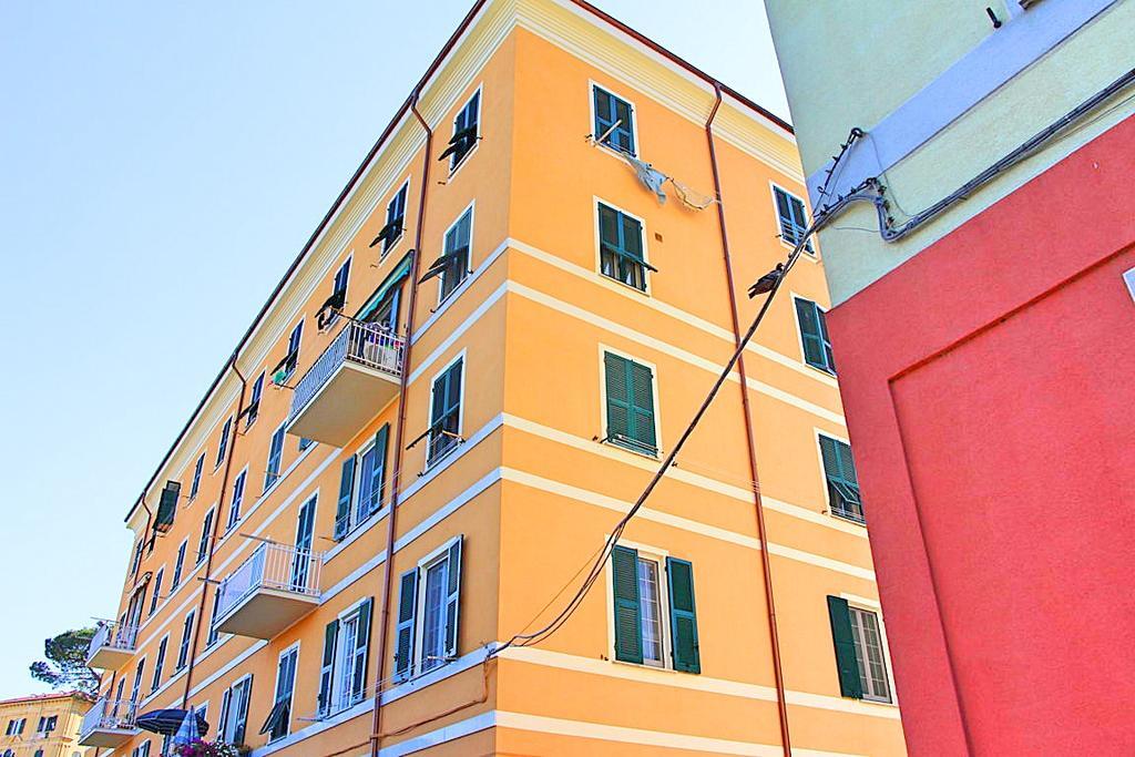The Comfort Apartment Специя Экстерьер фото